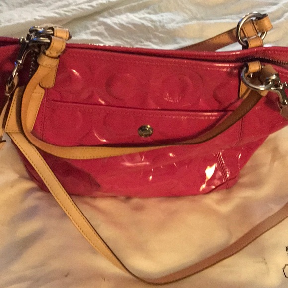 Coach - Picture 3 of 6